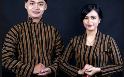Central Java traditional clothes