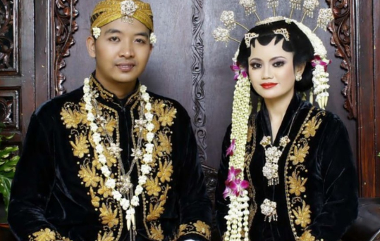 Javanese clothes